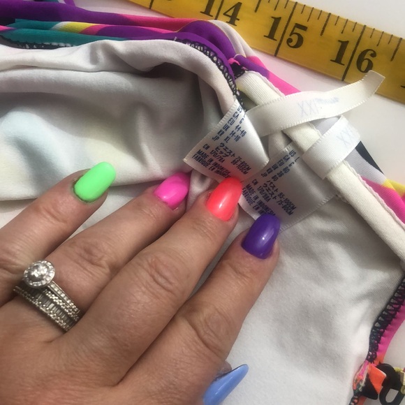 Swimsuit. Bright mix colours.🤩☀️🌊 Size L. Great condition - Picture 7 of 8